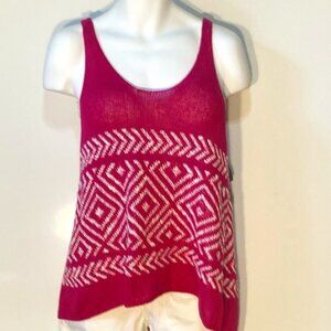 Hollister SZ L NWT Hot pink & White geometric print tank sweater